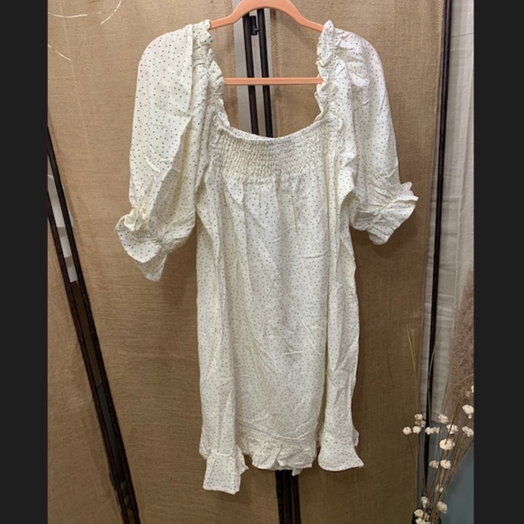 ELOQUII Plus Linen Blend Smocked Ruffle Mini Dress Polka Dot - Picture 2 of 4